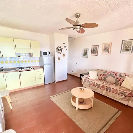 Ξενοδοχείο με διαμερίσματα Panoramic Sea View In Cugnana 3*